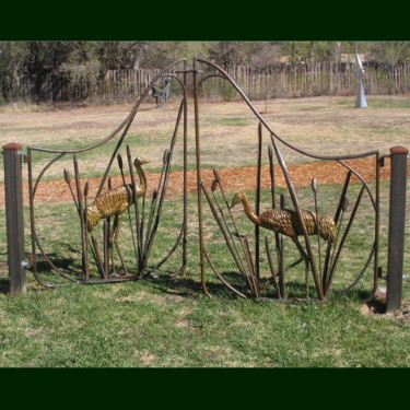 제목이 "“SANDHILL CRANE GAT…"인 조형물 Jan And Jo Moore로, 원작, 금속