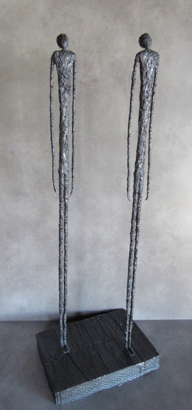 Sculpture intitulée "Les Veilleurs" par Nathalie Villate-Lafontaine, Œuvre d'art originale