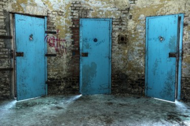 Photographie intitulée "Prison 15H #36" par Yannick Vandermolen, Œuvre d'art originale