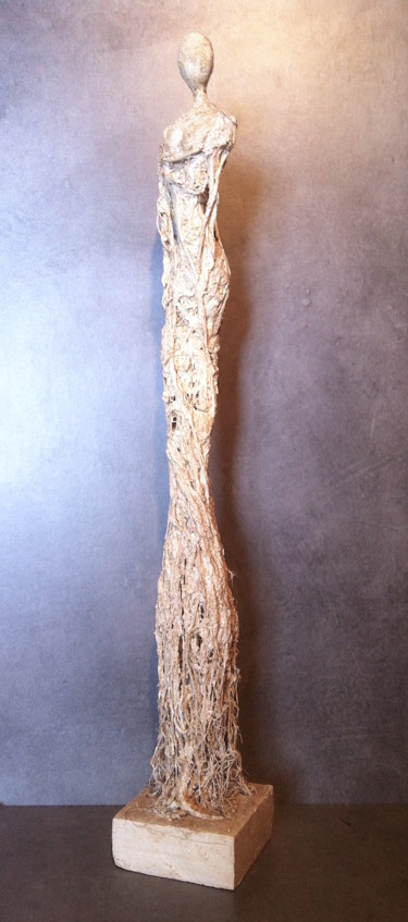 Sculpture intitulée "Gradiva" par Nathalie Villate-Lafontaine, Œuvre d'art originale, Plâtre