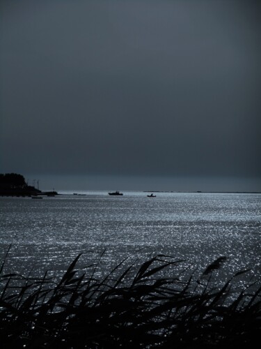 Photographie intitulée "vue de Marsala 1" par Manu Surreabulliste, Œuvre d'art originale