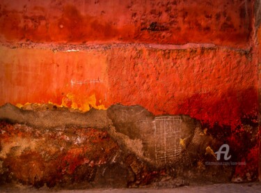 Photographie intitulée "Hamra" par Kam Bendi, Œuvre d'art originale, Photographie numérique
