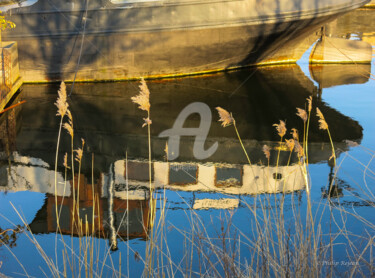 Photography titled "Reflets 2" by Philip Rejean, Original Artwork, Digital Photography Mounted on Cardboard