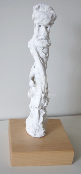 「Figure VIII」というタイトルの彫刻 Erwin Brueggerによって, オリジナルのアートワーク, しっくい