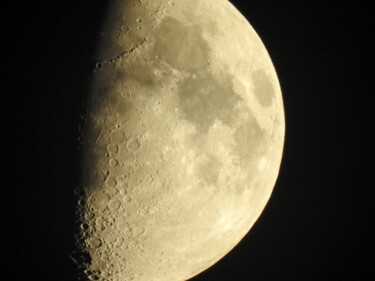 Photographie intitulée "Et si la lune n'éta…" par Muriel Cayet, Œuvre d'art originale