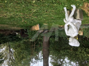 Sculpture intitulée "Au détour du jardin…" par Madorssane, Œuvre d'art originale, Plastique