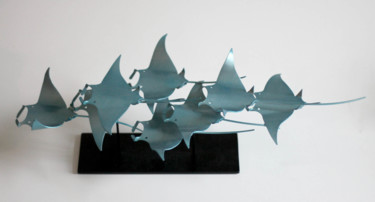 Γλυπτική με τίτλο "8 raies mantas" από Thomas Turner, Αυθεντικά έργα τέχνης, Μέταλλα
