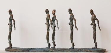 LA MARCHE DES HOMMES 「LA MARCHE DES HOMMES」というタイトルの彫刻 Catherine Villaによって, オリジナルのアートワーク, ブロンズ
