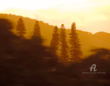 Photography titled "SOLEIL D'AFRIQUE DU…" by Jean-Michel Liewig, Original Artwork