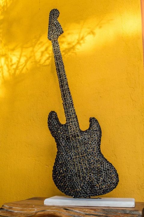 Sculpture titled "sculpture guitar" by Arc N Scu, Original Artwork, Metals