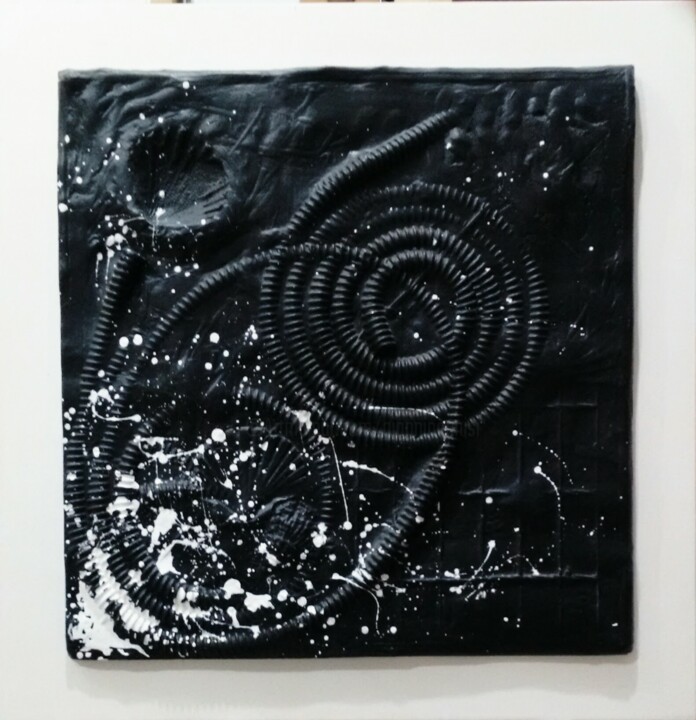 Fantasia n 11 雕塑, 25.2x24.4 in