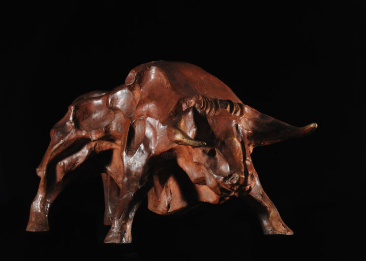 Scultura intitolato "PASIFAE'S BULL- MET…" da Roberto Tagliazucchi, Opera d'arte originale, Bronzo