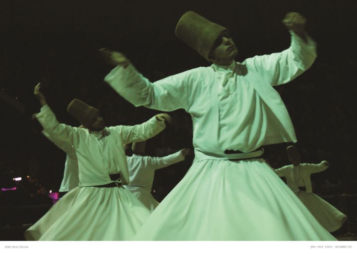 Fotografie getiteld "Whirling Dervishes" door Deniz Reha Ozilhan, Origineel Kunstwerk