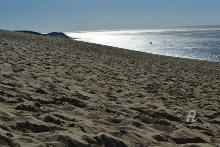 Photography titled "Dune du Pyla et la…" by Mariska Ma Veepilaikaliyamma, Original Artwork
