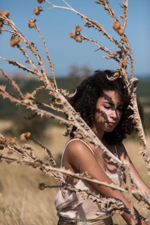Fotografie getiteld "thistle" door Karina Panaetova, Origineel Kunstwerk