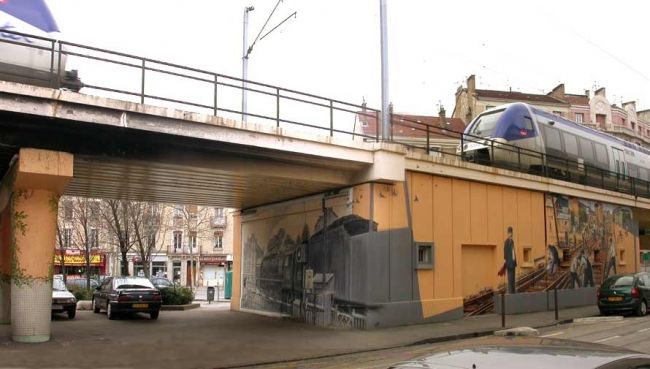 Peinture intitulée "PONT SNCF MARCHE DE…" par Nessé, Œuvre d'art originale, Acrylique