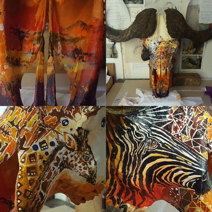 Sculptuur getiteld "warthog-skull.jpg" door Ryan Sheehan, Origineel Kunstwerk, Leer