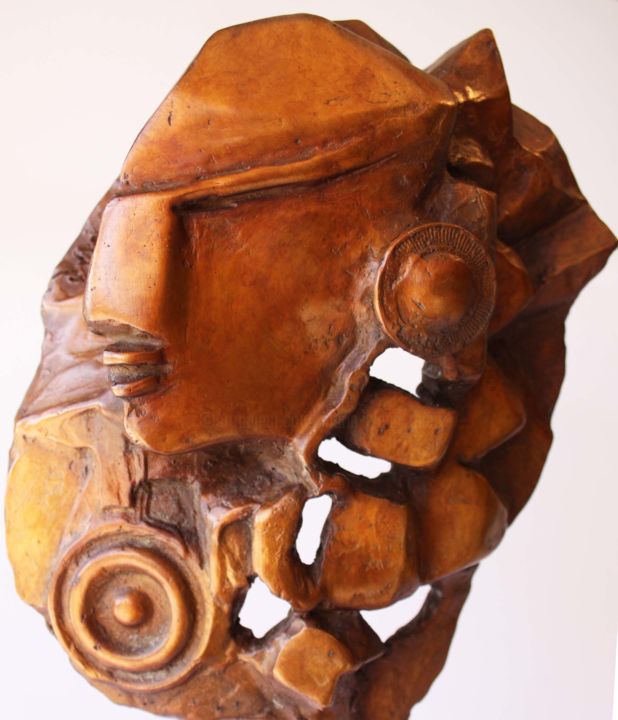 Sculptuur getiteld "regard-ancien-2-2.j…" door Maria Elena Thiery, Origineel Kunstwerk, Metalen