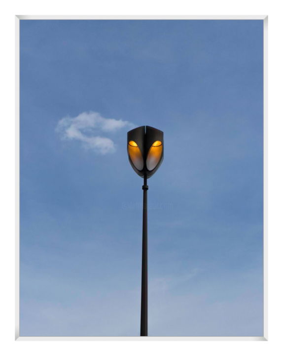 Photography titled "L'OVNI vapoteur" by Patrick Carré, Original Artwork