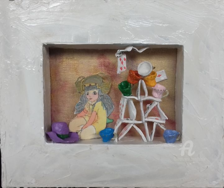 Alice e il castello di carta 雕塑, 8.7x9.8 in