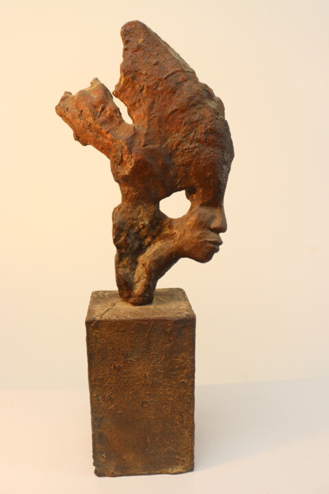 Sculpture titled "Wisdom" by Chantalle Smeets, Original Artwork, Bronze