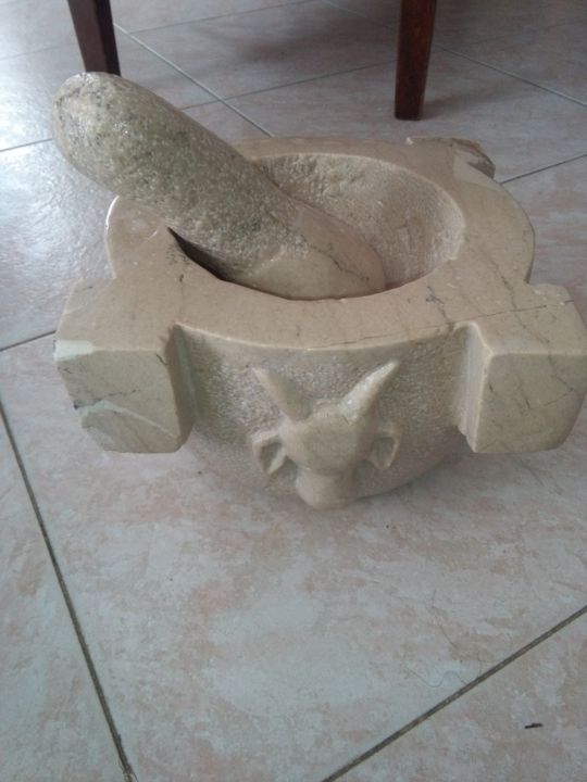 Scultura intitolato "MORTAIO CON PESTELLO" da Nazareno Spinelli, Opera d'arte originale, Pietra
