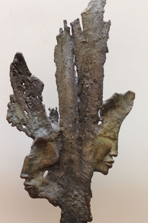 Sculpture titled "Forever" by Chantalle Smeets, Original Artwork, Bronze