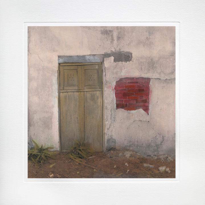 Photography titled "Door" by Luc Janssens, Original Artwork, Digital Photography