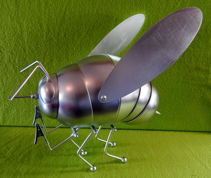 Sculpture titled "BOURDON" by Pirogi, Original Artwork, Metals