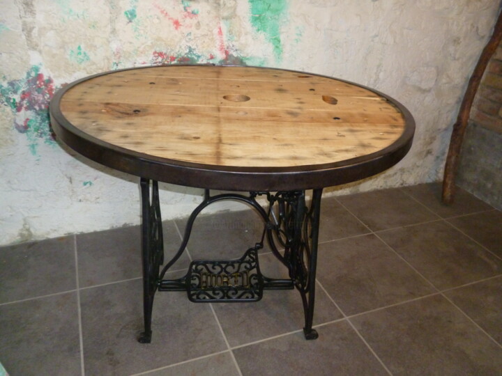 Design intitulée "TABLE - MACHINE - T…" par Leferailleur02, Œuvre d'art originale, Meuble