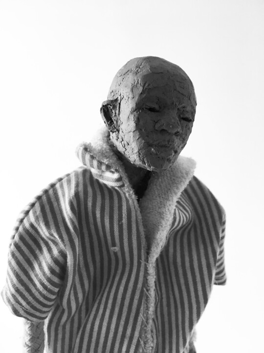 Sculpture titled "Performer 22" by Fleur Elise Noble, Original Artwork, Terra cotta