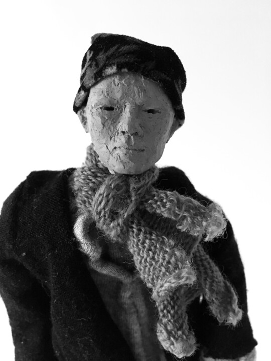 Sculpture titled "Performer 23" by Fleur Elise Noble, Original Artwork, Terra cotta