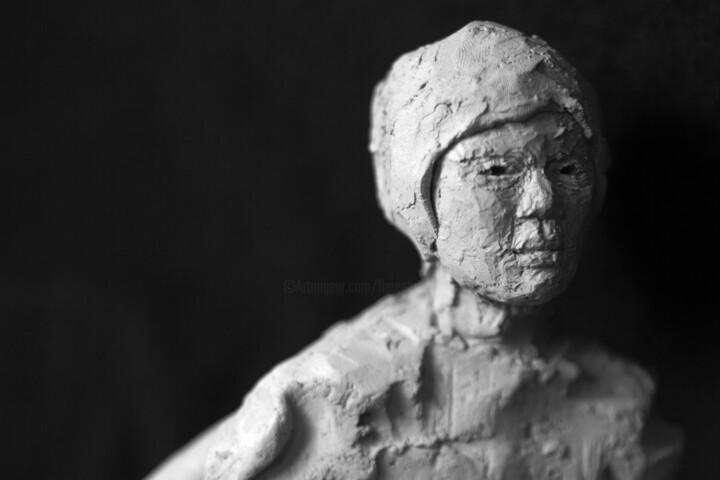 Sculpture titled "Clay Face 13" by Fleur Elise Noble, Original Artwork, Terra cotta