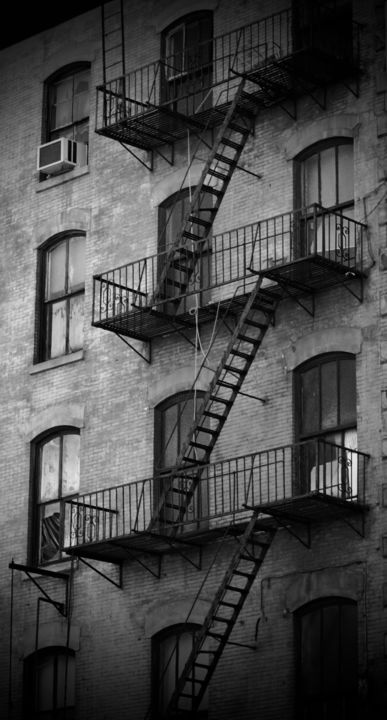Photographie intitulée "Exit" par Anthony Hochet, Œuvre d'art originale, Photographie numérique