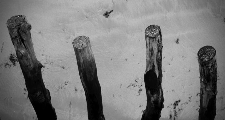 Photographie intitulée "Brise lames" par Anthony Hochet, Œuvre d'art originale, Photographie numérique