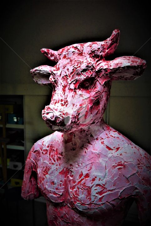 Sculpture titled "TOTEM dans atelier" by Bruno Antony-Thouret (bruno antony), Original Artwork, Cement