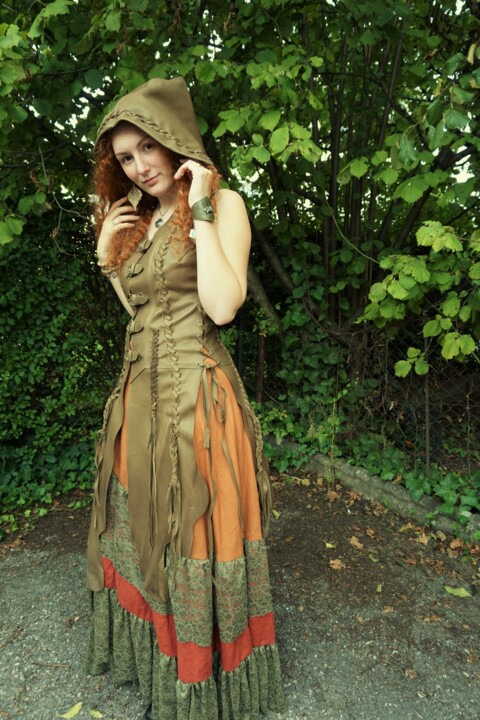 手工艺品 标题为“Tunique en cuir vert” 由Marieke Creation, 原创艺术品
