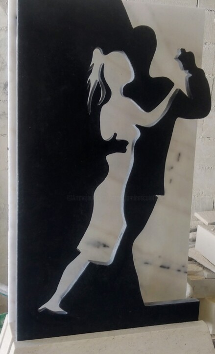 Tango 雕塑, 37x21.7 in