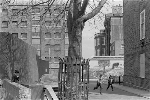 Fotografia intitulada "Spitalfields London…" por Stuart Haden, Obras de arte originais