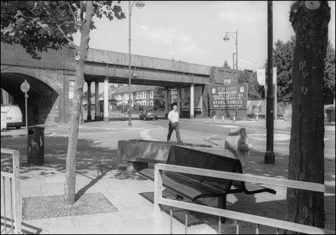 Fotografia intitulada "Cheshunt, Hertfords…" por Stuart Haden, Obras de arte originais