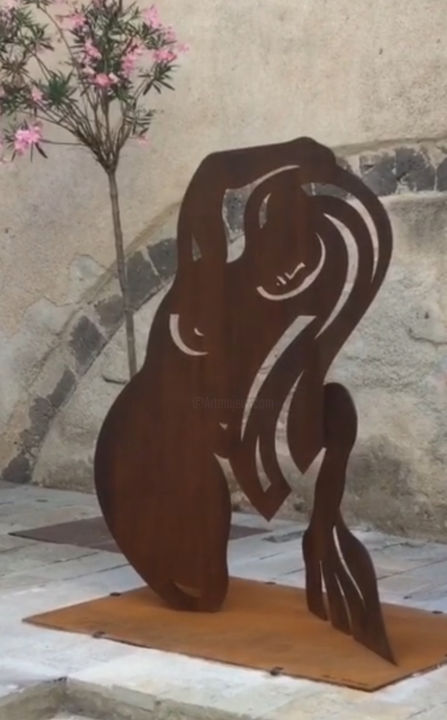 Escultura titulada "Danaide" por Agnes Descamps, Obra de arte original, Metales