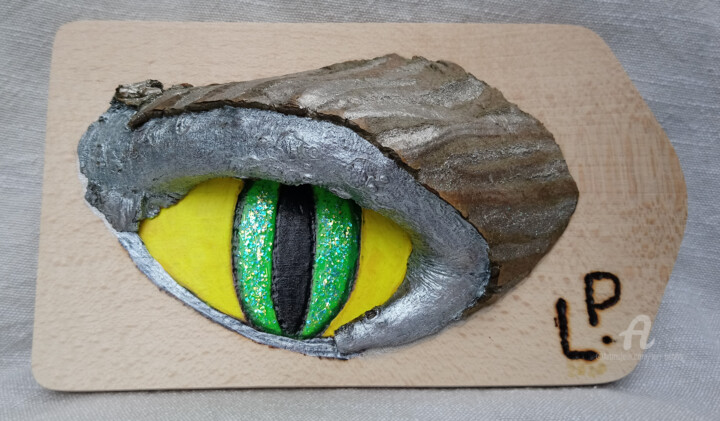 Das Reptilien Katzen Auge 雕塑, 5.3x9.5 in