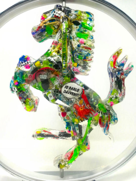 Sculptuur getiteld "pop art horse la fi…" door Katia Fogliaro, Origineel Kunstwerk, Hars
