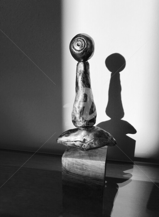 Sculpture titled "Face" by Ozan Adam, Original Artwork, Bronze
