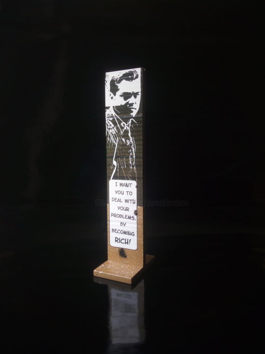 Sculpture bois graffiti / the Wolf of wall street 雕塑, 13.2x2.8 in