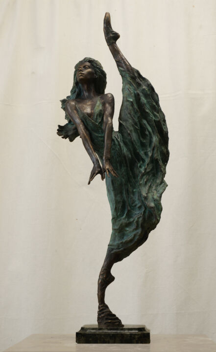 Sculpture titled "Flying" by Nikolai Shatalov, Original Artwork, Bronze