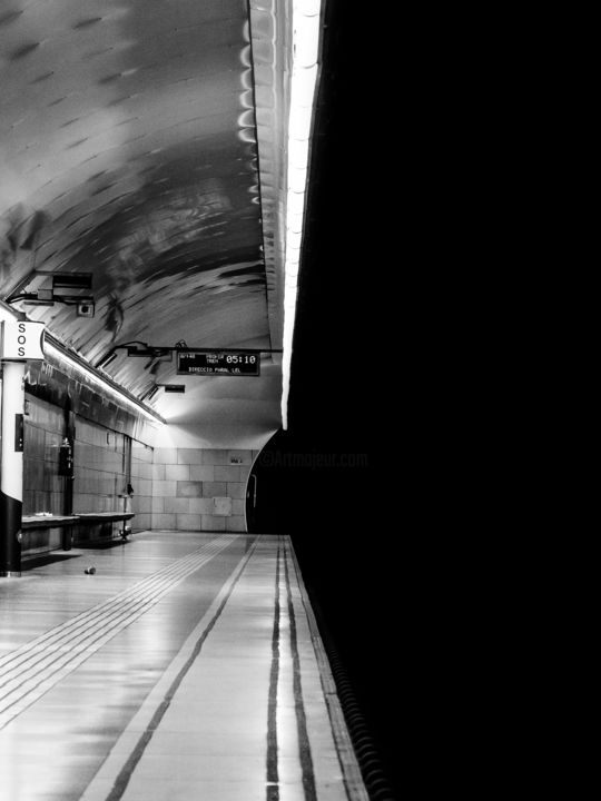摄影 标题为“Tunnel” 由Andrey Lukovnikov, 原创艺术品, 数码摄影