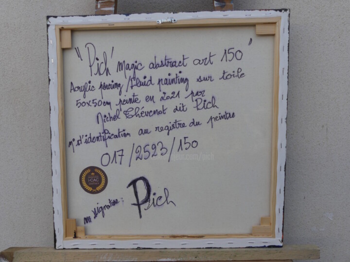Detrás del trabajo