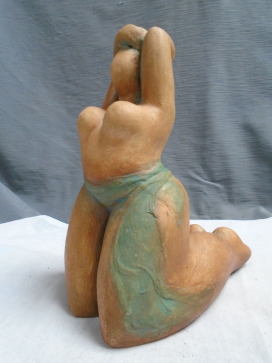 Femme à genoux drapée ,pièce unique 雕塑, 7.5x6.3 in