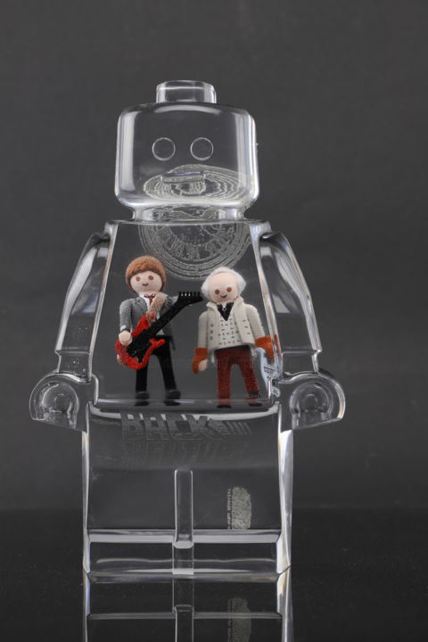 ROBOCLUSION BACK TO THE FUTURE II 雕塑, 9.8x6.3 in